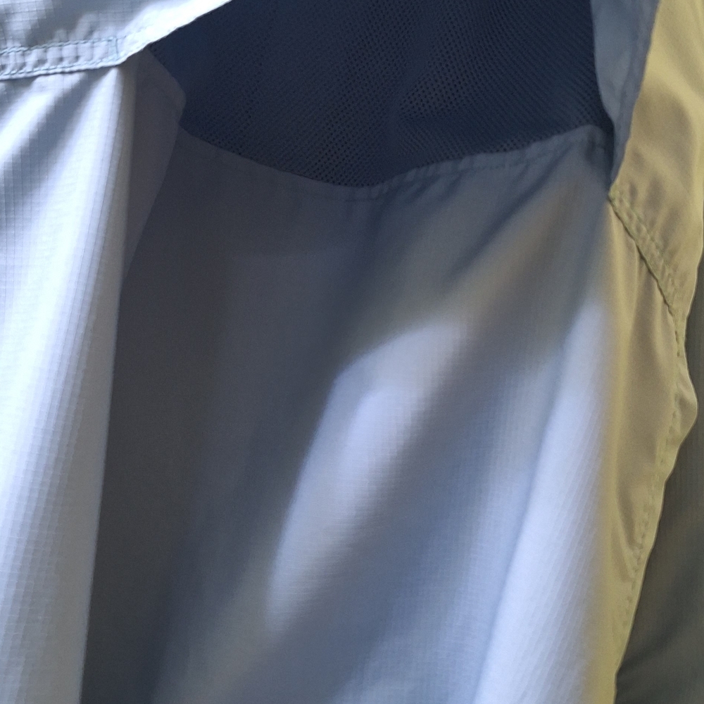 Duluth Trading Co Light Blue Men's Shirt - Picture 7 of 10